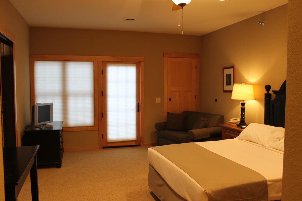 Northernaire Resort Three Lakes Exterior photo